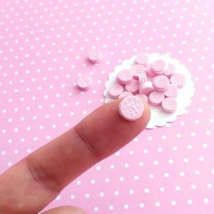 10 Pcs Dollhouse Miniature Pink Oreo Cookies, Fake..