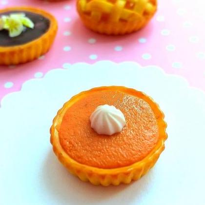 Dollhouse Miniature Pumpkin Pie, Fake Food,..