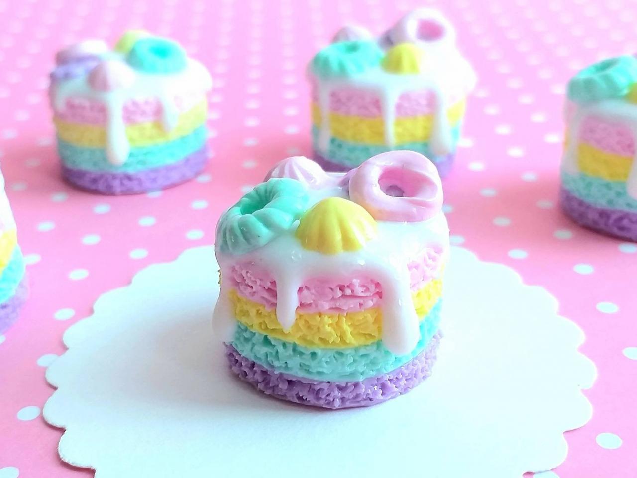 Dollhouse Miniature Rainbow Cake, Fake Food, Miniature Food, Dollhouse Food, Handmade, Miniature Bakery