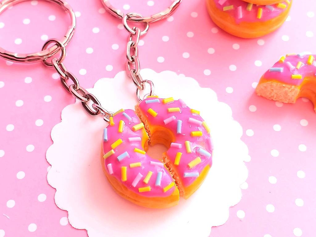 BFF Donut Keychains - Miniature Food - Food Keychain - Kawaii Style - Gift - Clay Food - Realistic Food Miniatures - Best Friends